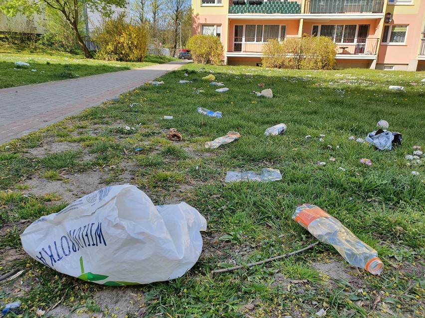 Słupszczanie śmieci segregują, ale zastanawiają sie po co, skoro PGK ma problem z ich odbiorem