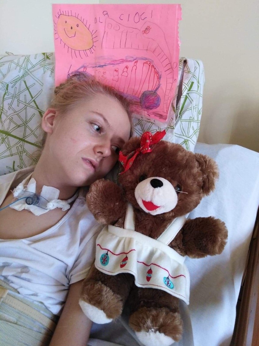 Łososina Górna. Milena Michalik wybudziła się ze śpiączki i uczy żyć od nowa. Możemy jej pomóc