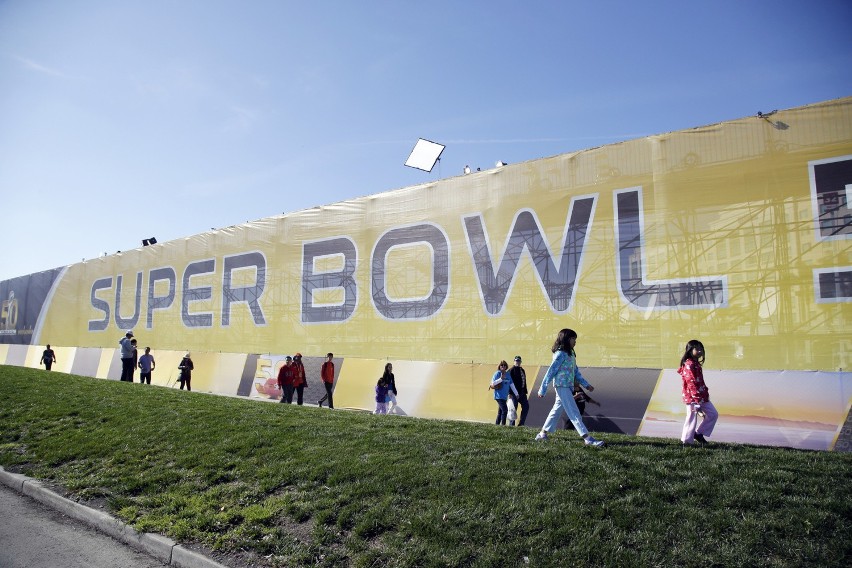 Super Bowl: Miliony widzów, tony przekąsek