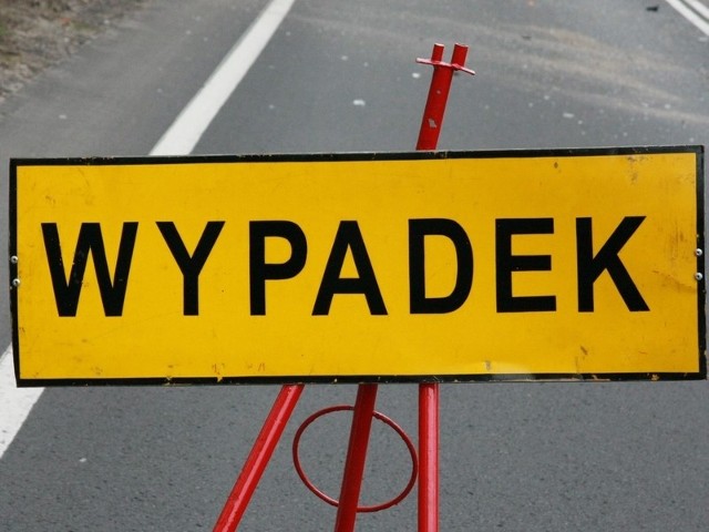 Do kraksy trzech aut doszło w piątek, 14 wrzesnia, o 19.45 na wielkopolskim odcinku drogi krajowej nr 24 między Orzeszkowem i Kwilczem.