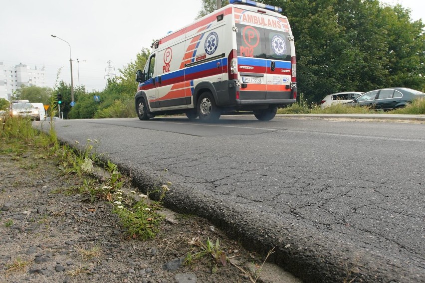 Rozpoczyna się wymiana nawierzchni na środkowym pasie drogi...