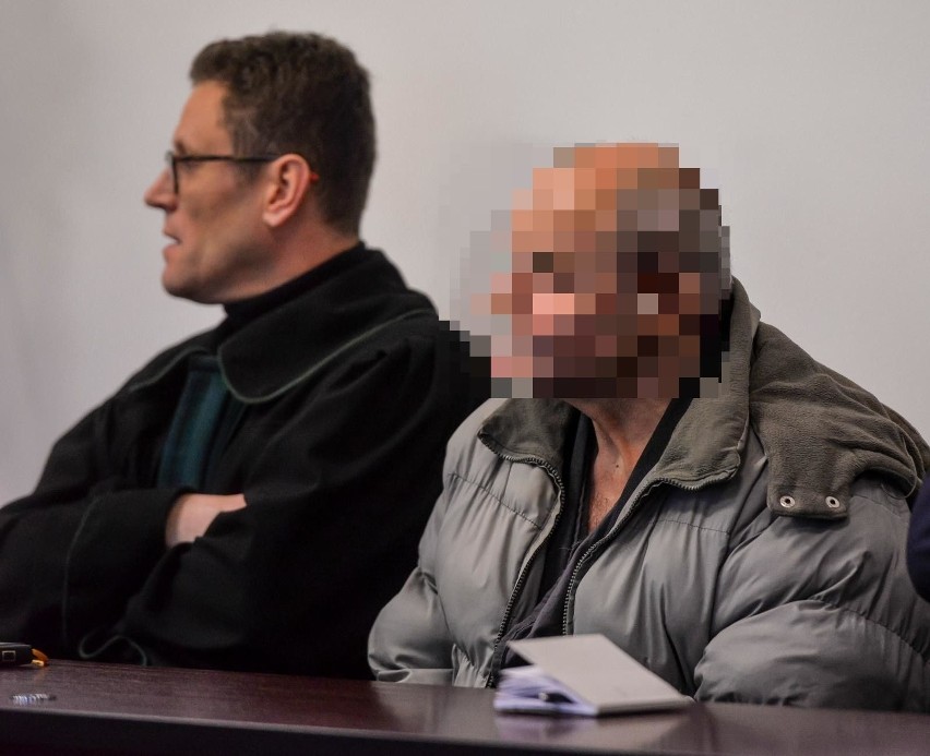 Janusz S. skazany na 4,5 roku więzienia za molestowanie dzieci w autobusach w Gdańsku. Sąd zaliczył areszt na poczet orzeczonej kary