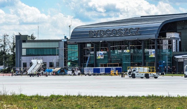 Ruch na bydgoskim lotnisku wstrzymano w związku ze znalezieniem na jego terenie pocisku z czasów II wojny światowej