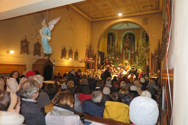 Koncert kolęd w starym szpitalu w Oleśnie.