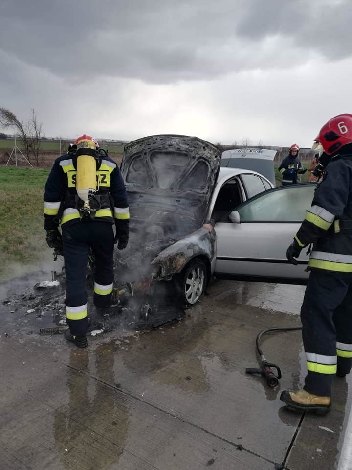 Pożar i duże utrudnienia na autostradzie A4 (ZDJĘCIA)