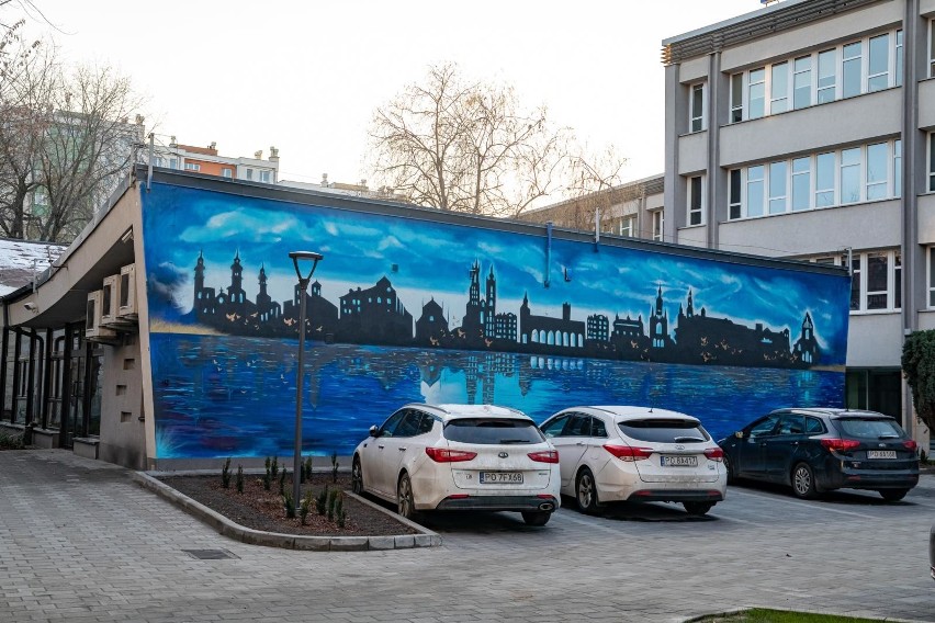 Kraków w tajemniczej odsłonie na muralu przy ul. Juliusza Lea [ZDJĘCIA]