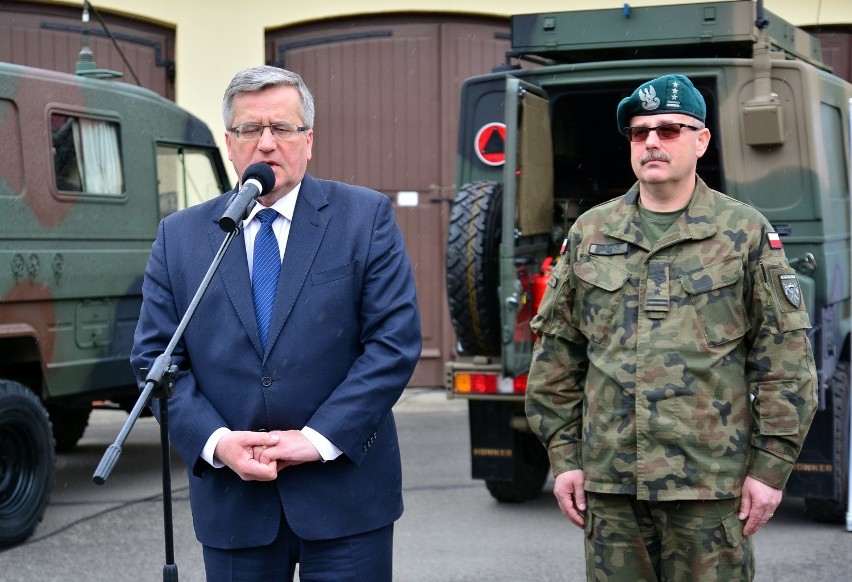 Prezydent Komorowski w Lublinie: Spotkał się z żołnierzami [ZDJĘCIA, WIDEO]