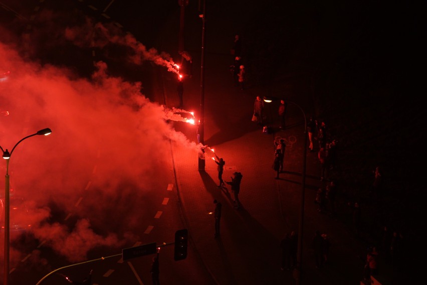 Wielkie racowisko kibiców Lecha Poznań z okazji 99. rocznicy...