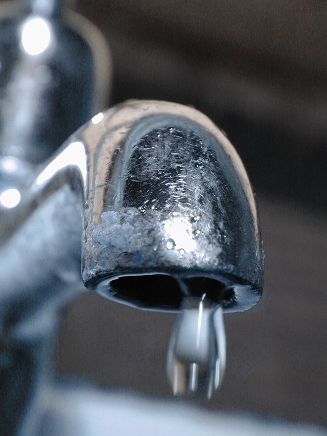 W związku z wyłączeniem stacji uzdatniania wody w Cekcynie, mieszkańcy gminy zaopatrywani są w wodę z ujęcia w Wielkich Budziskach