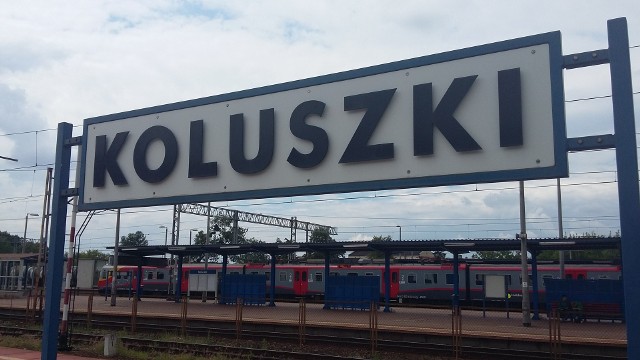 Na magnesie może znaleźć się charakterystyczny punkt Koluszek, czyli np. dworzec kolejowy.