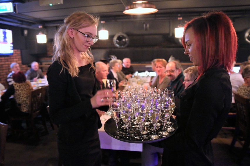 Mieszkańcy os. Gołąbkowice wznieśli toast za pomyślny rok