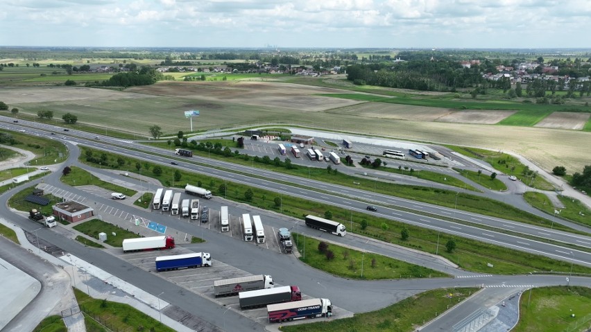 Cały projekt rozbudowy MOP-ów na autostradzie A4 województwa...