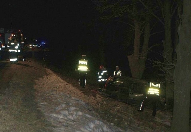 Przyczyny i szczegółowe okoliczności wypadku ustalają funkcjonariusze z Komendy Powiatowej Policji w Sokółce.