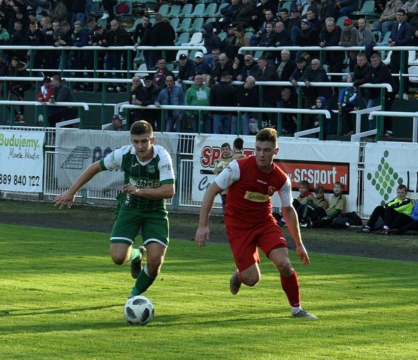 3 liga. Wisłoka Dębica pokonała przed własną publicznością Orlęta Radzyń Podlaski 2:0 [RELACJA, ZDJĘCIA]