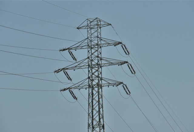 Enea zapowiedziała kilkugodzinne przerwy w dostawie prądu.
