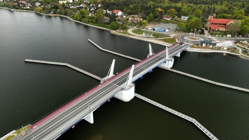 Most zwodzony nad Martwą Wisłą w Sobieszewie ma już dwa lata. Jego budowa pochłonęła blisko 60 mln zł