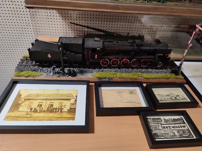 Zobacz eksponaty i modele kolejowe prezentowane podczas...