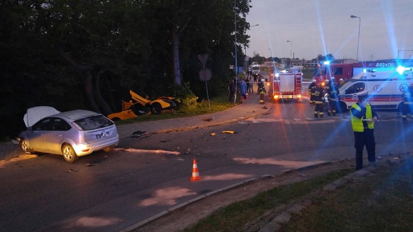 Warte ponad 600 tysięcy złotych auto zostało poważnie...