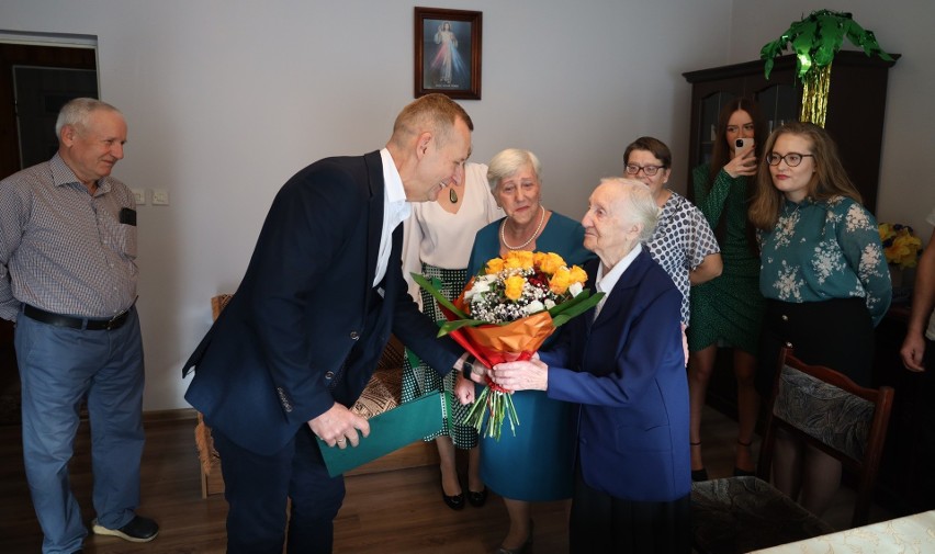 Honorata Rembiszewska z Prosienicy skończyła 100 lat! Piękny jubileusz w gminie Ostrów Mazowiecka