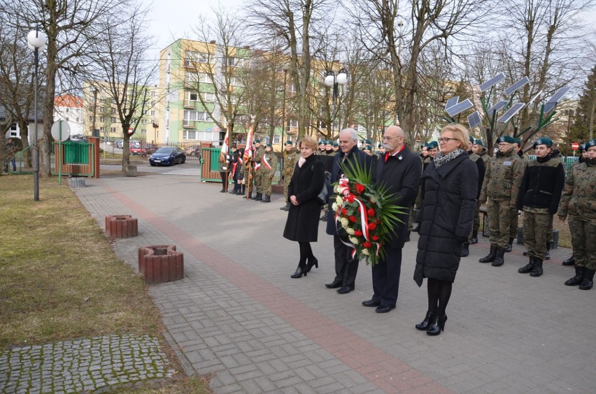 Ostrów Mazowiecka. Powiatowo-miejskie obchody Narodowego Dnia Pamięci Żołnierzy Wyklętych [ZDJĘCIA]