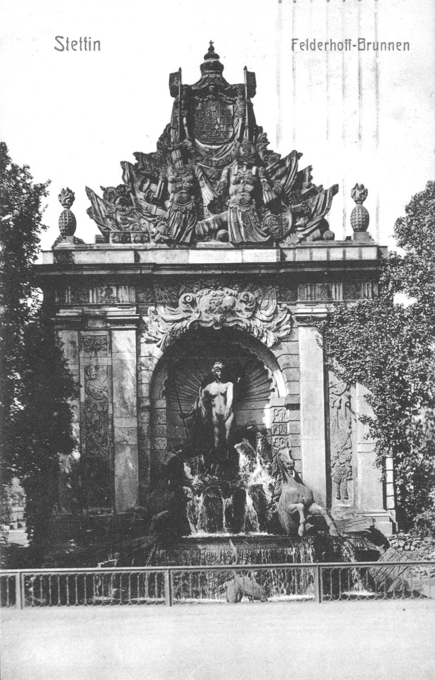 Pomnik Amfitryty,  dłuta berlińskiego rzeźbiarza Reinholda...