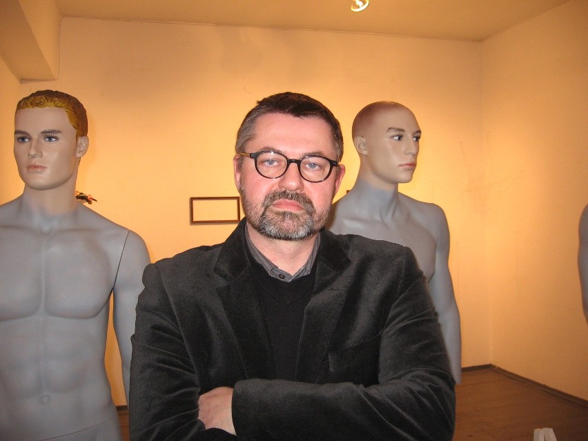 Marcin Berdyszak pokazał na wystawie  manekiny