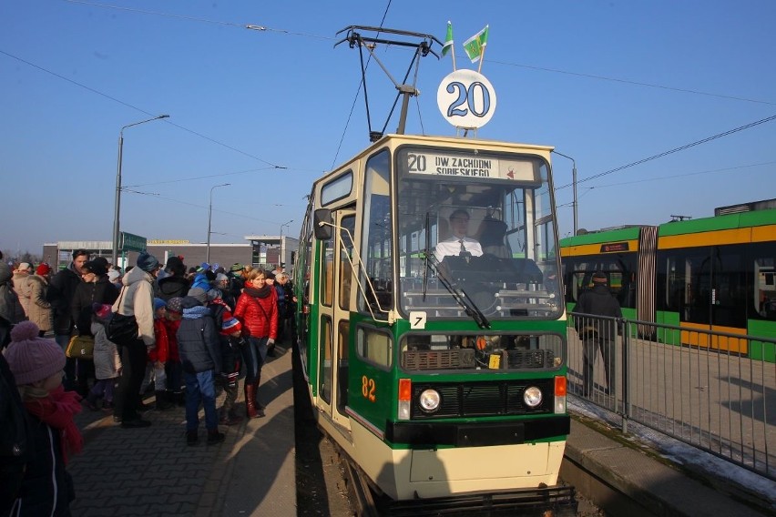 Wielka parada tramwajów na urodziny PST