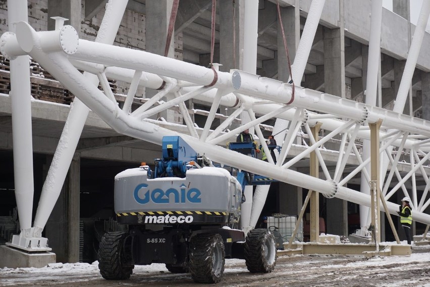 Zima nie powstrzymuje budowy. Stadion ŁKS coraz piękniejszy NAJNOWSZE ZDJĘCIA