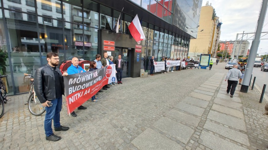 13.06.2023 r. Protest mieszkańców powiatu wrocławskiego...