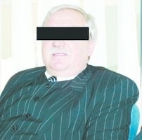 Tadeusz K. od wielu lat pełni w Suwałkach ważne stanowiska. Zaczął w okresie PRL-u. Za demokracji był szefem m.in. rządowej agencji "Odnowa&#8221; oraz Miejskiego Ośrodka Pomocy Społecznej.