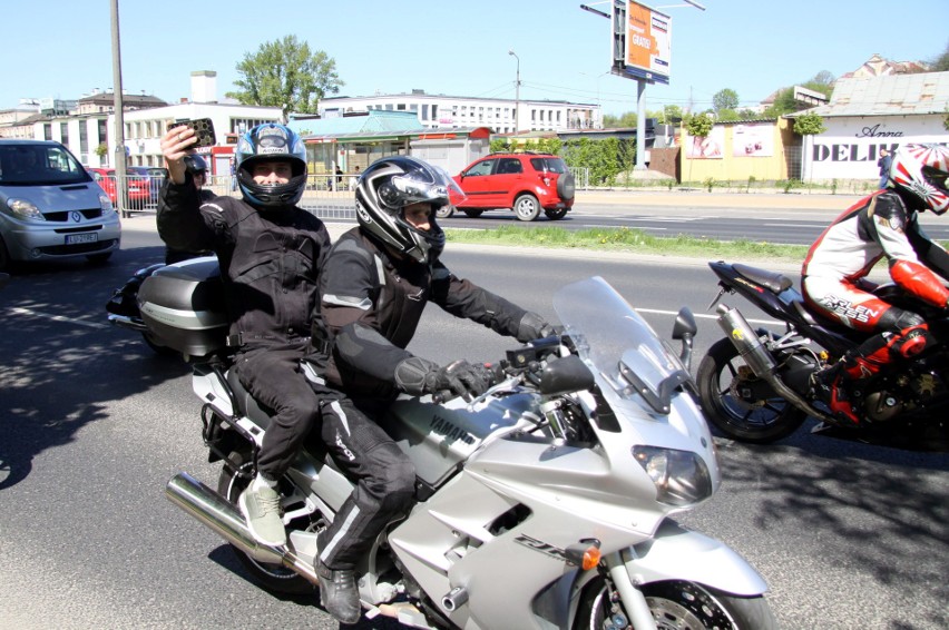 Rozpoczęcie sezonu motocyklowego 2018 w Lublinie. Przez miasto przejechała głośna parada (ZDJĘCIA)