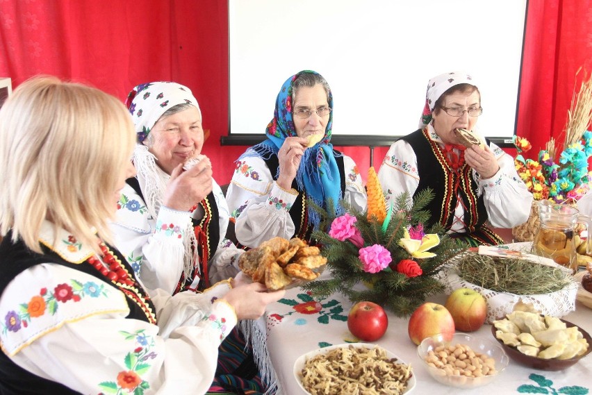 Tradycyjna wigilia na współczesnej wsi - opowiadają Zaborowianki (zdjęcia)