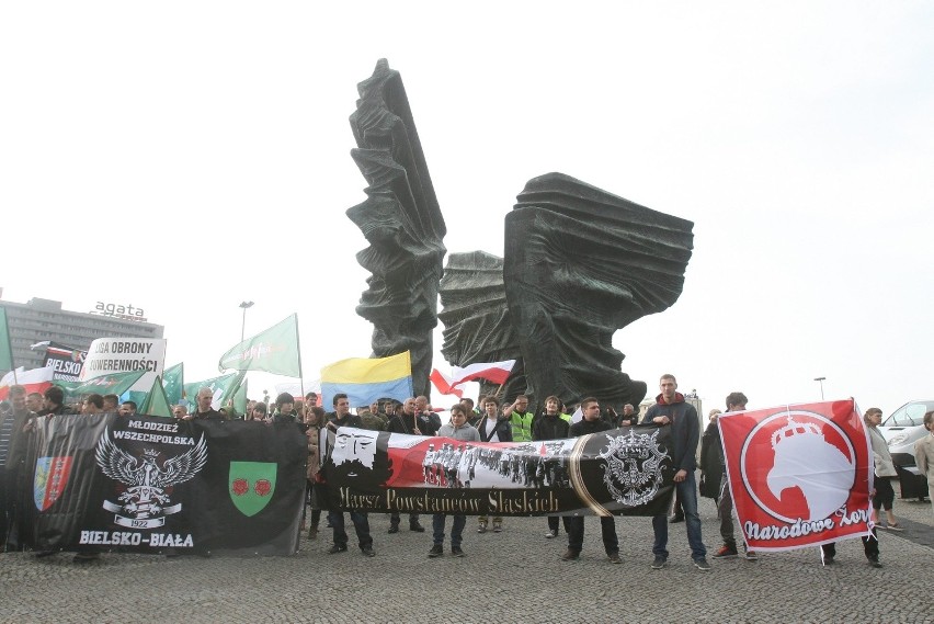 Marsz Powstańców Śląskich - w Katowicach demonstrowali...