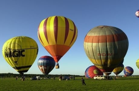 Balony to wolność, możliwość dotykania chmur, oglądania z góry przyrody, nieba, a nawet ptaków. Jak ktoś posmakuje tego sportu, nie odejdzie od niego do końca życia.