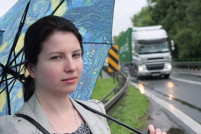 &quot;Trójka” pod gminnym parasolem. Czekają nas spore wydatki!Karolina Dzierżyńska ze skwierzyńskiego magistratu informuje, że gmina ma przejąć prawie 14 km. drogi.