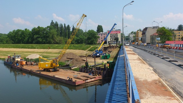 Budowa mostu na ul. Niemodlińskiej w Opolu.