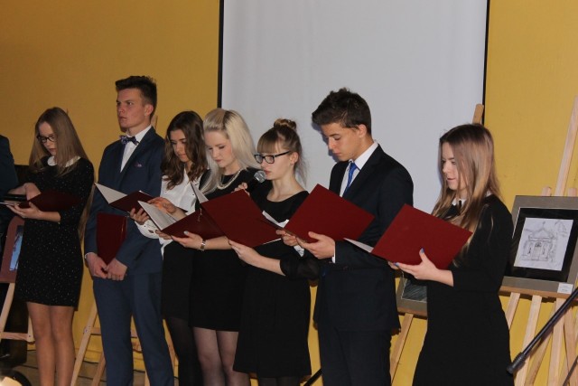 Uczestnicy konkursu prezentowali fragmenty utworów Stefana Żeromskiego.