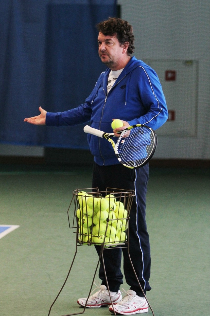 17.11.2012  krakow ..awf hala tenis, trening urszula...