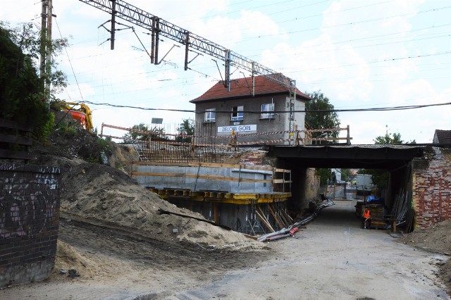 Przebudowa wiaduktu nad ulicą Batorego się przedłuży