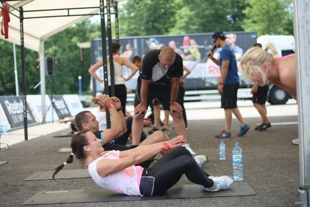 Ćwiczyli fitness w Parku Kultury i Wypoczynku w Słupsku.