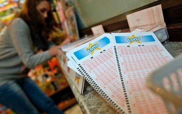 Losowania Lotto i Lotto Plus odbywają się we wtorki, czwartki i soboty o godz. 21:40. Sprawdź wyniki losowania Lotto z 14.02.2019 tuż po jego zakończeniu.