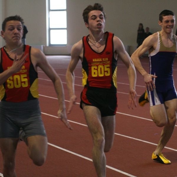 Michał Jagodziński i Filip Przemyski byli najszybsi w biegu na 60 metrów.