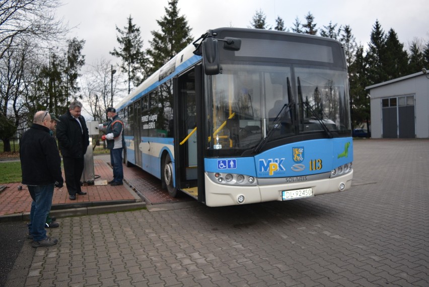 Rędziny: Gmina chce pozyskać środki na zakup pięciu nowoczesnych autobusów