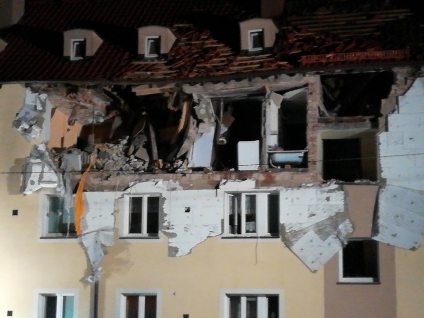 Szczecin: Wybuch gazu na Niebuszewie. Ewakuowano mieszkańców budynku [zdjęcia, wideo]