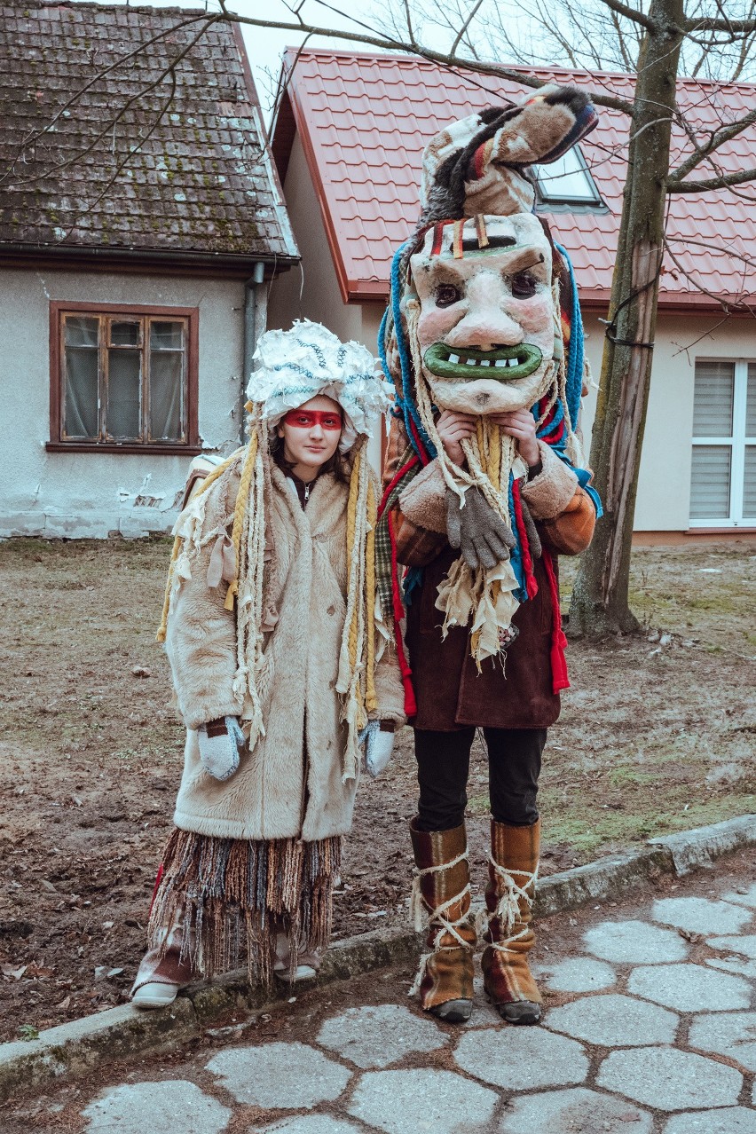 Przepiękne stroje i nie mniej piękny śpiew sprawiały,że oczy...