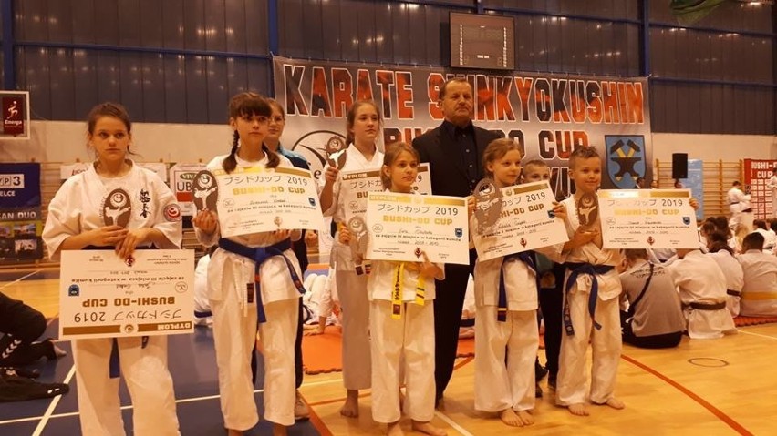 Kolejne sukcesy sandomierskich karateków – zdobywali medale w dwóch turniejach (ZDJĘCIA)