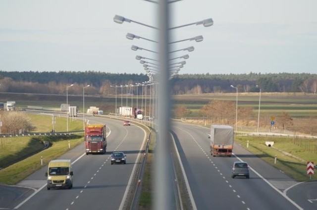 Do połowy sierpnia wyremontowane zostaną 33 km autostrady A4 pomiędzy węzłami Prądy i Dąbrówka.