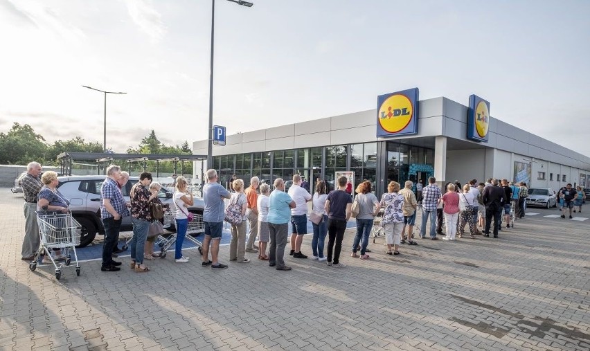 Nowy Lidl w Poznaniu został otwarty w czwartek, 13 czerwca,...