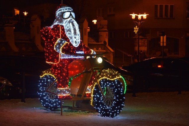 Świetlny Mikołaj na rynku - nowość w iluminacji świątecznej Tychów