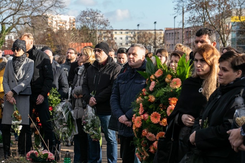 Pogrzeb Krzysztofa Goni odbył się na cmentarzu przy ulicy...